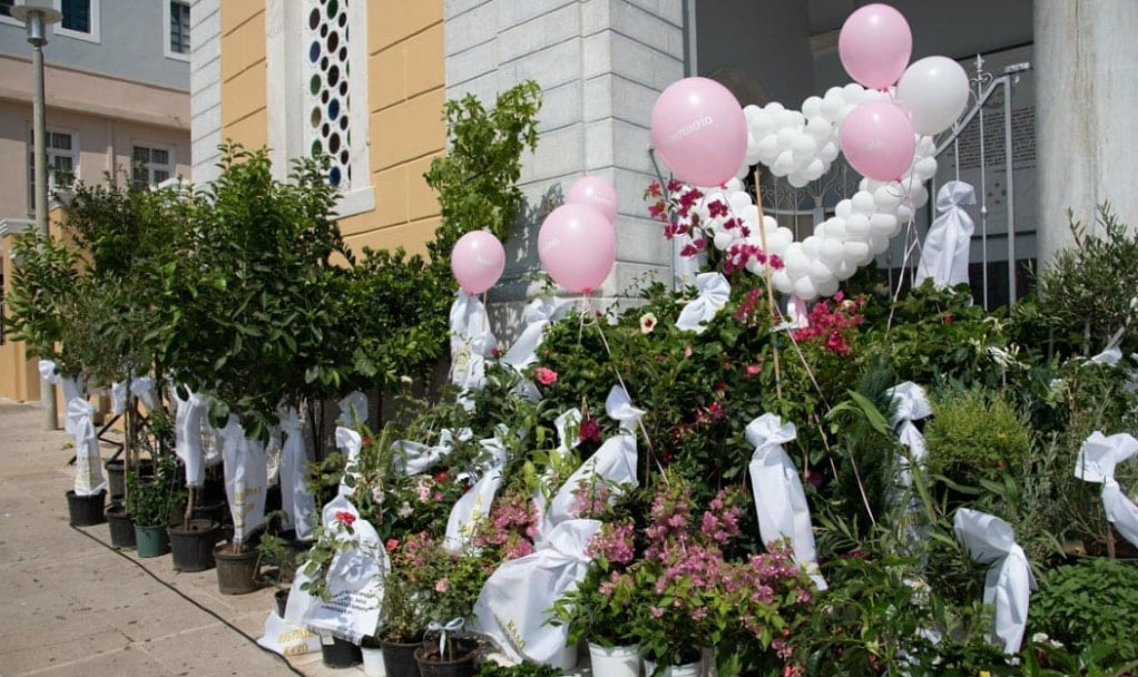 Ράγισαν καρδιές στην κηδεία της 7 χρονης Αναστασίας – Απαρηγόρητη η οικογένεια της Ερ. Πρεζεράκου