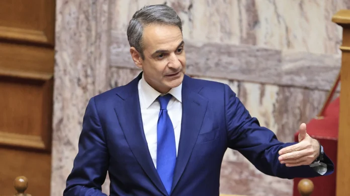 «Στα παιδιά μας αξίζουν συγχαρητήρια για τη σκληρή δουλειά και την αφοσίωση που έδειξαν έως τώρα», αναφέρει ο πρωθυπουργός.