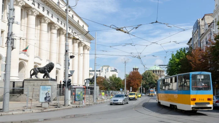 Το προσδόκιμο ζωής κατά τη γέννηση για τον ανδρικό πληθυσμό είναι 71,9 έτη, ενώ για τις γυναίκες είναι 7,4 χρόνια υψηλότερο, στα 79,3 έτη.