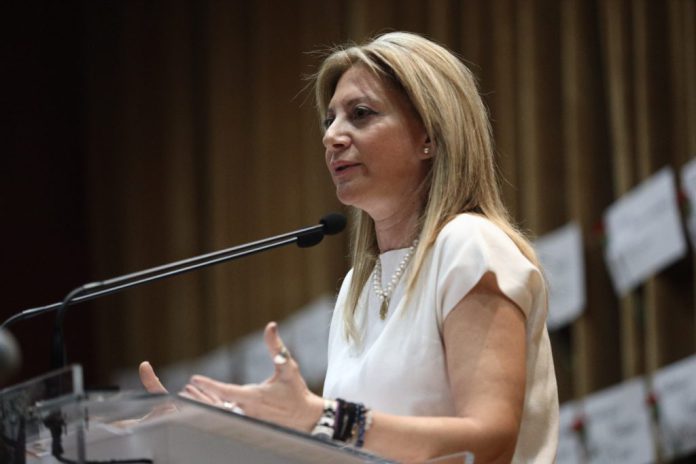 Στη φωτογραφία της κόρης της Μάρθης, που ανέβασε η Μαρία Καρυστιανού υπάρχει η λεζάντα «για πού το ‘βαλες καρδιά μου».