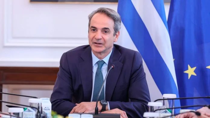 Ολοκληρώθηκε το υπουργικό συμβούλιο στο Μέγαρο Μαξίμου - «Όποιος γόρδιος δεσμός επιμόνως δεν λύνεται, κόβεται» είπε για την κατάργηση του ΟΠΕΚΕΠΕ ο πρωθυπουργός - Μήνυμα στην Ευρώπη για στήριξη των χωρών που φυλάνε τα ευρωπαϊκά σύνορα.