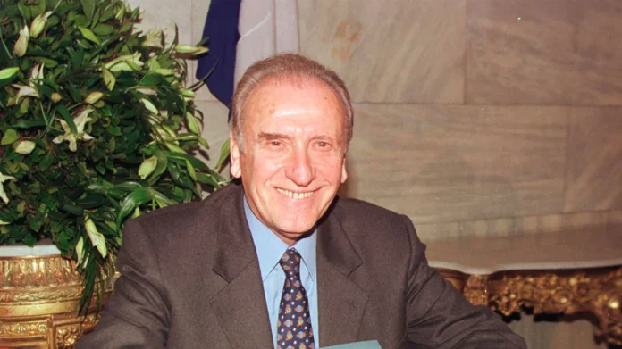 Δείτε την ανάρτηση της οικογένειας Τεμπονέρα για τον θάνατο του Χρήστου Ροκόφυλλου.