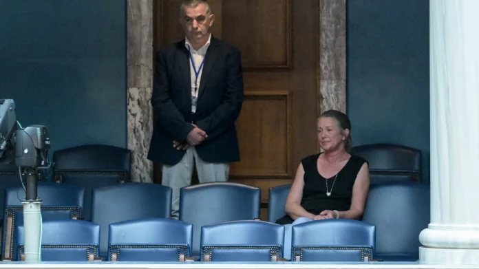 «Δεν μπορεί να κάνουμε διαγωνισμό πόνου», είπε ο κοινοβουλευτικός εκπρόσωπος της ΝΔ ο οποίος αναφέρθηκε στην μητέρα του η οποία έχασε τη ζωή της εξ αιτίας τροχαίου